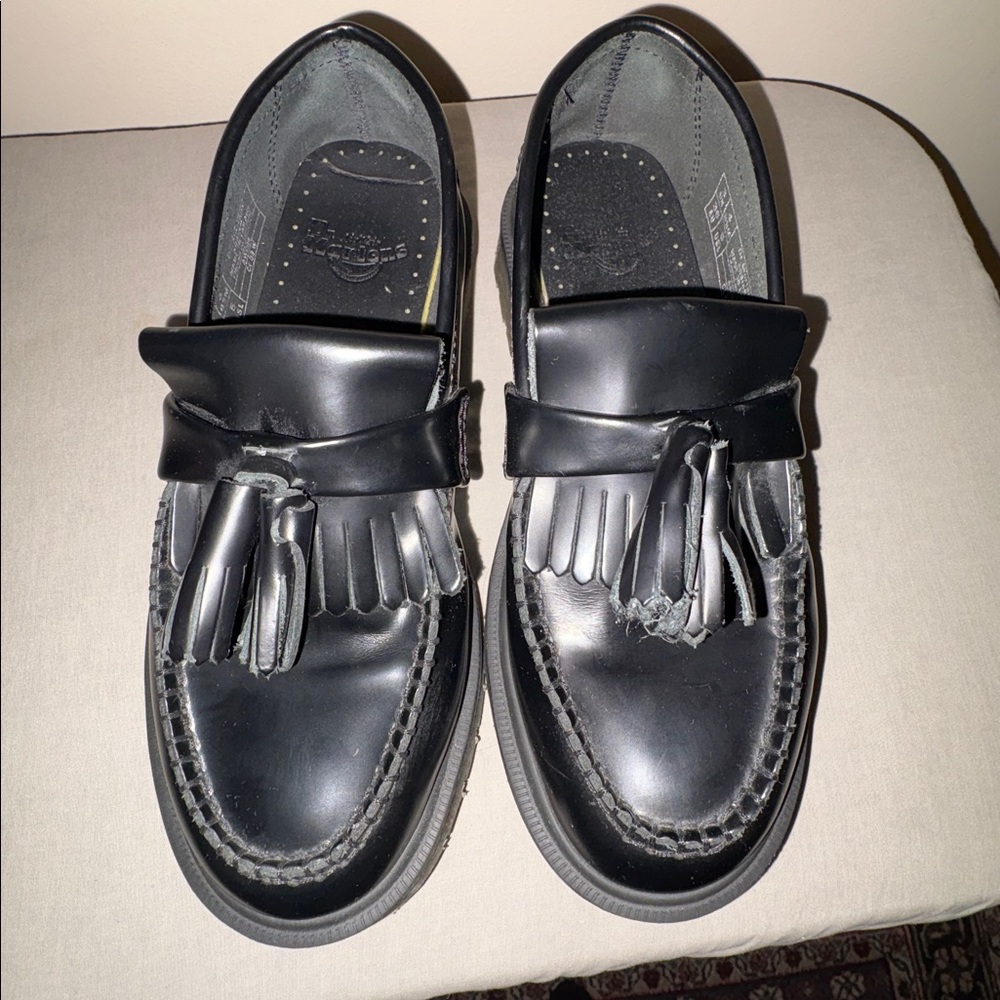 Unisex Dr. Martens Adrian Unisex Tassel Loafers size 5 Ladies Like New - Picture 3 of 15